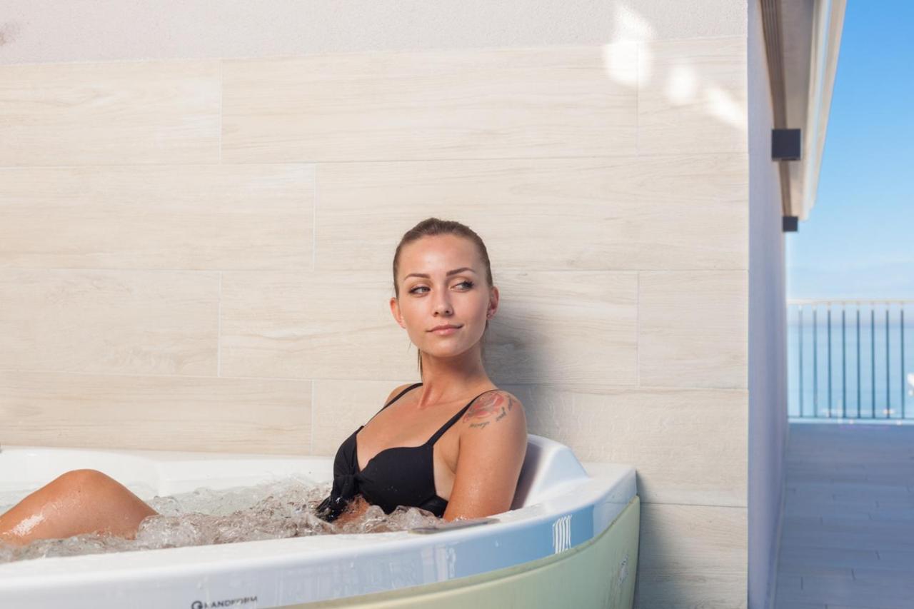 Suite Spa Bath