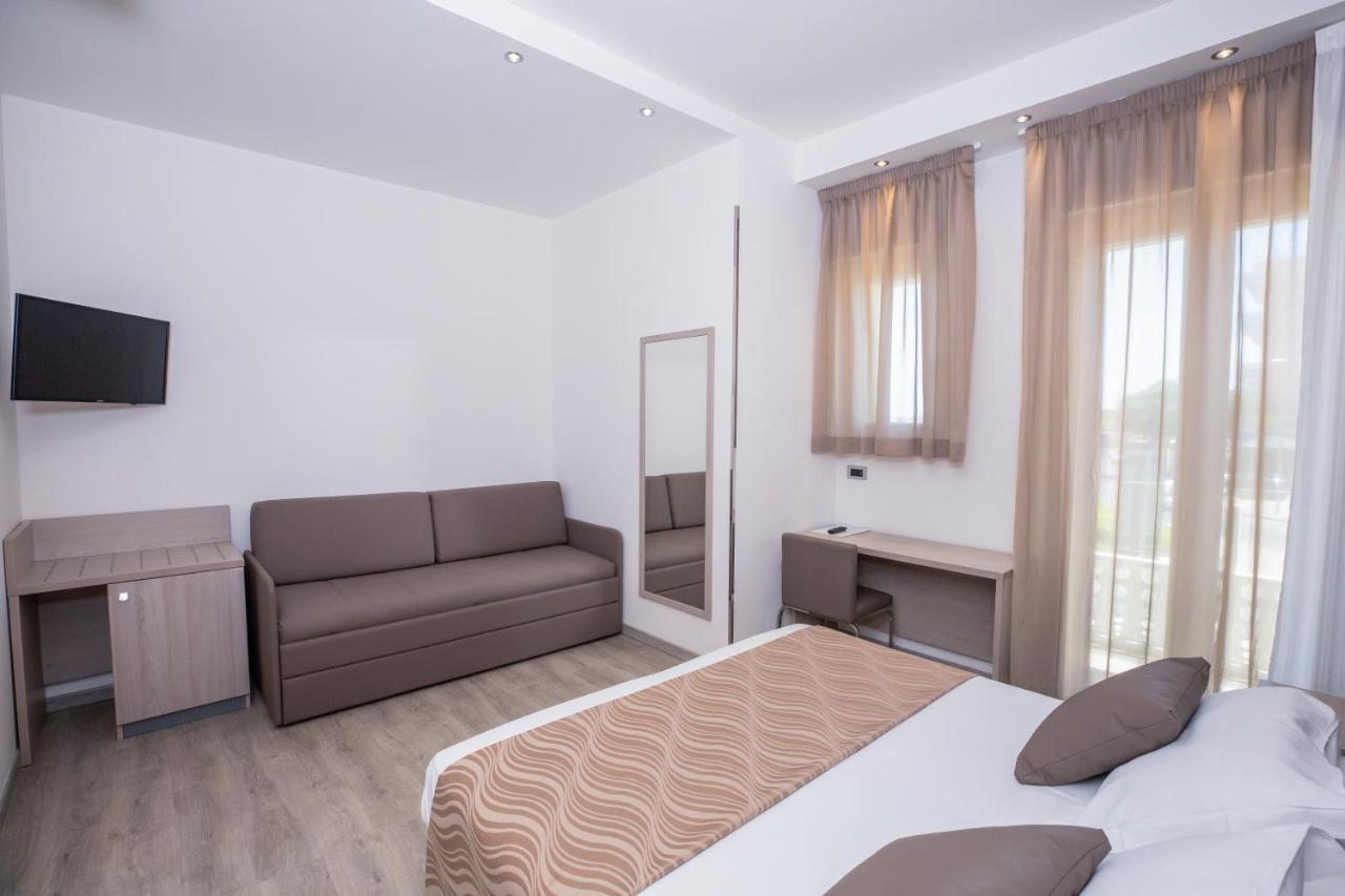 Superior Double Room Partial Sea View
