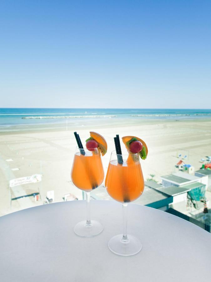 Double or Twin Room Sea View