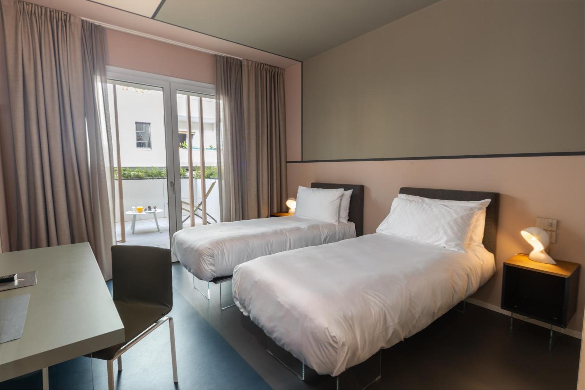 Standard Twin Room