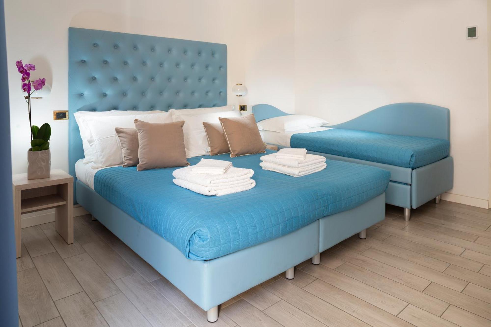 Comfort Triple Room