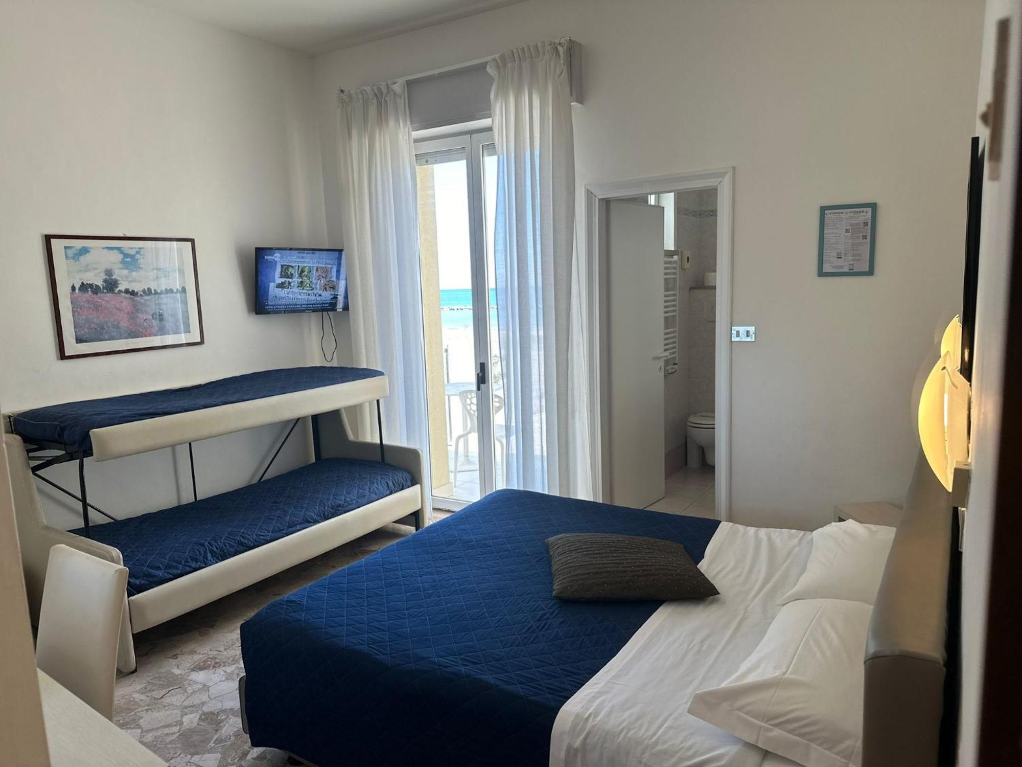 Quadruple Room Sea View