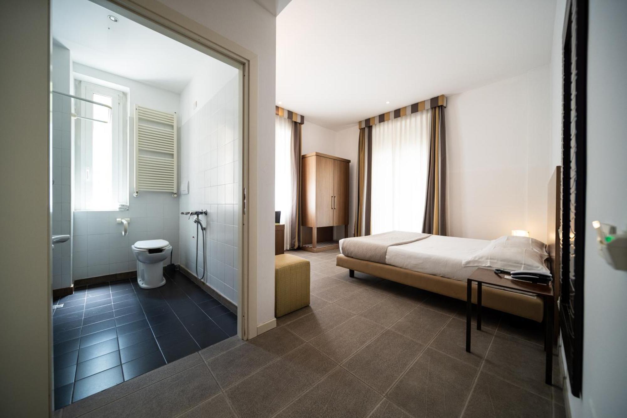 Queen Room Disability Access