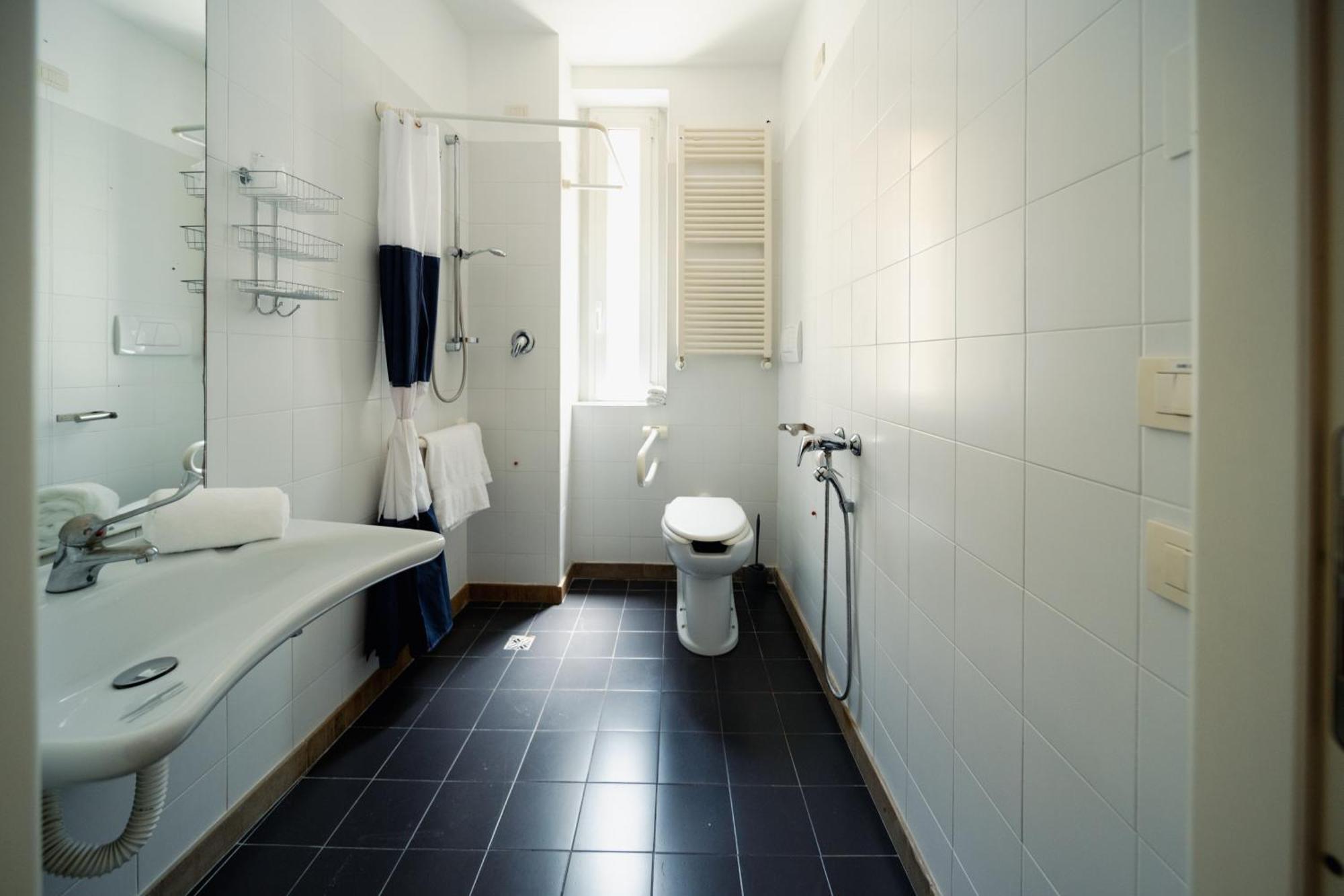 Queen Room Disability Access