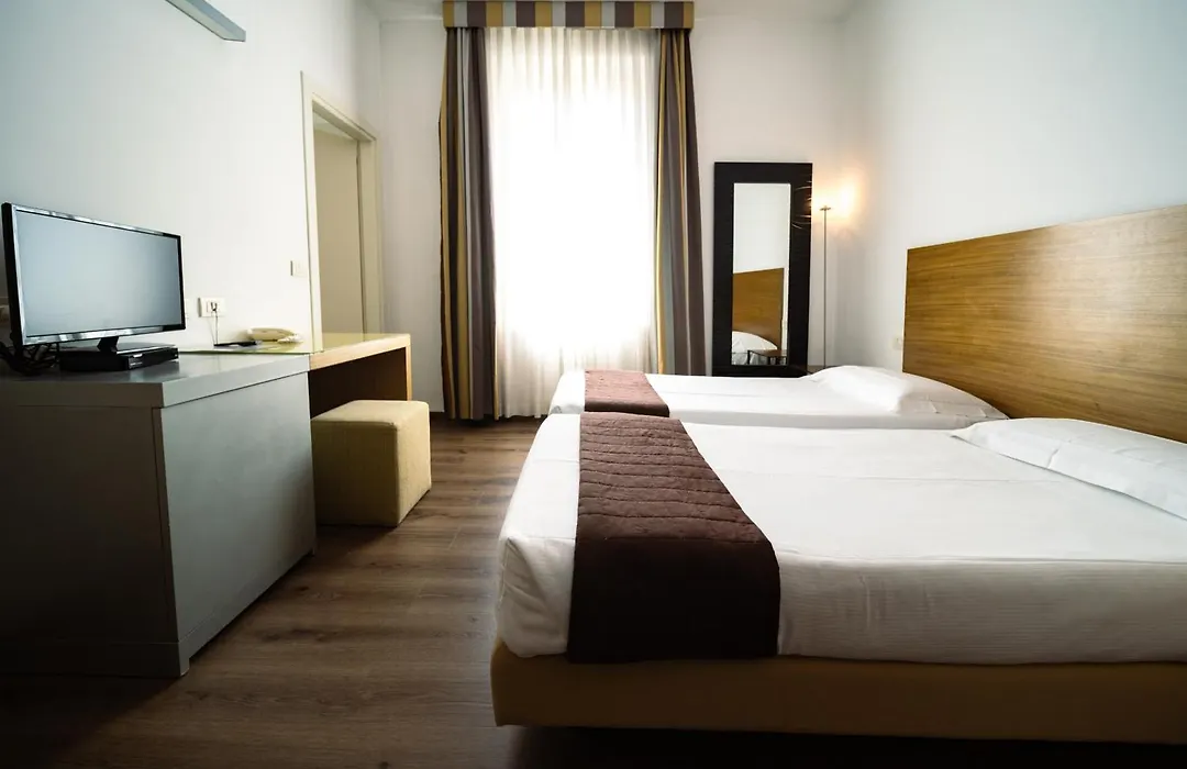 Hotel Trieste-1