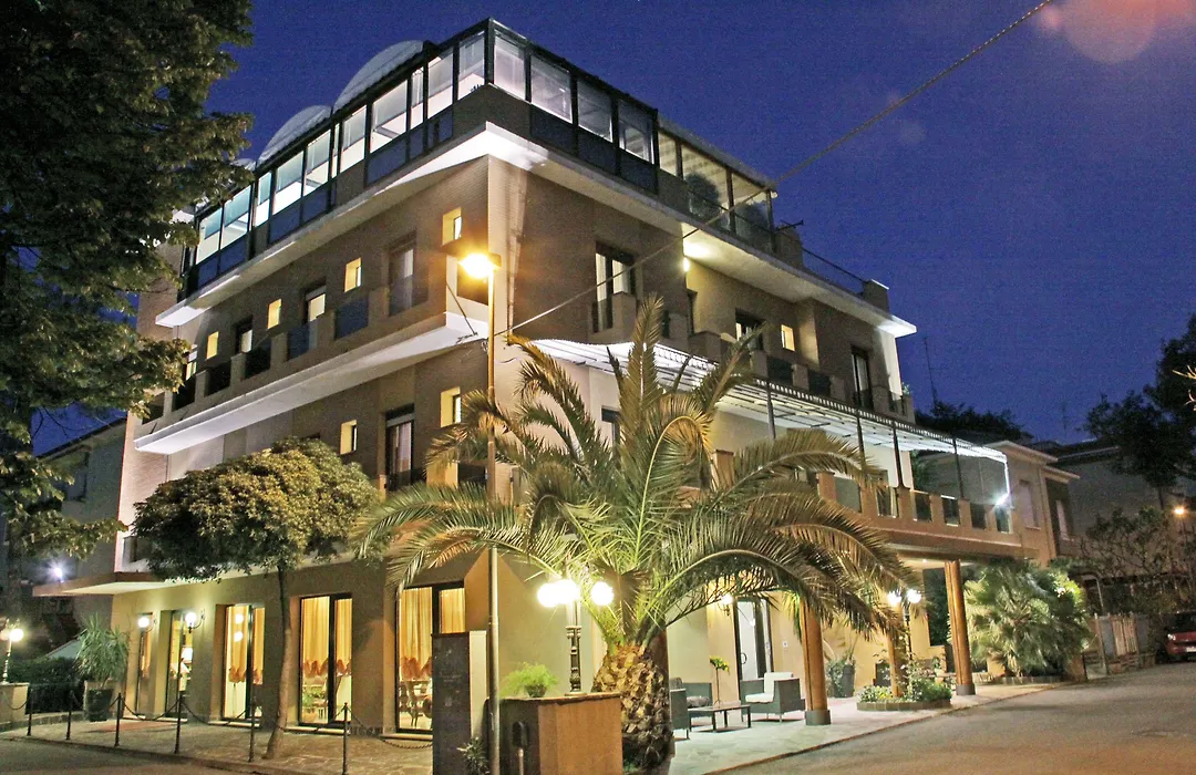 Hotel Memory-1